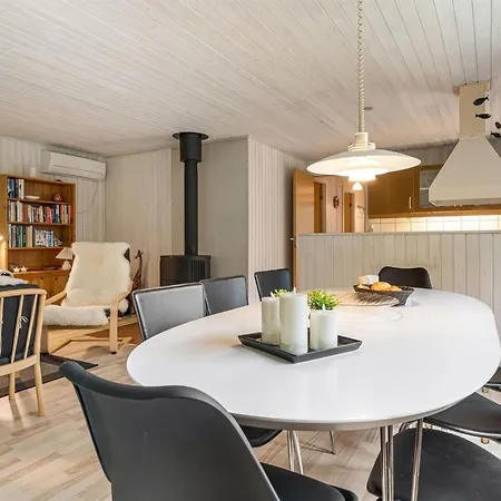 Edle - From The Sea By Interhome 別荘 *